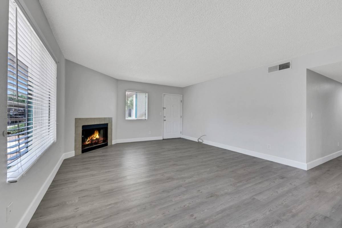 Condo for rent at 1575 W Warm Springs, Henderson, NV 89014