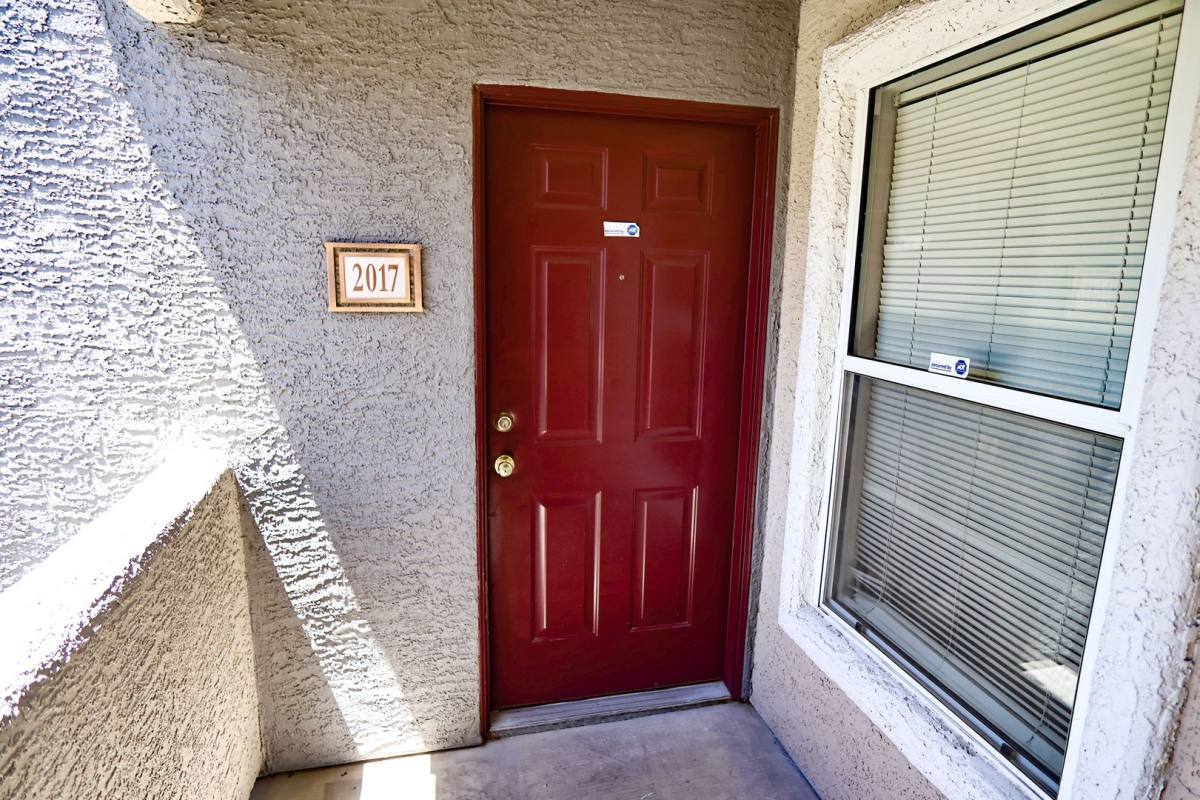 Condo for rent at 5055 W Hacienda Ave, Las Vegas, NV 89118