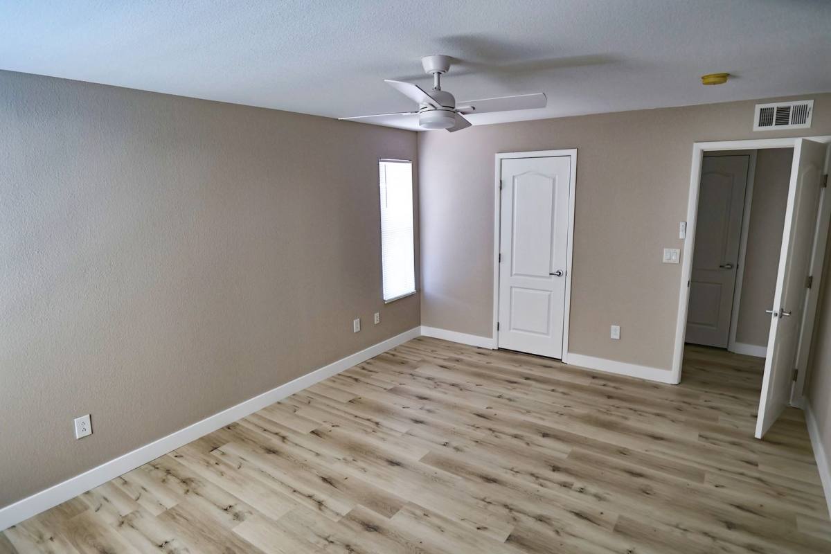 Condo for rent at 5055 W Hacienda Ave, Las Vegas, NV 89118