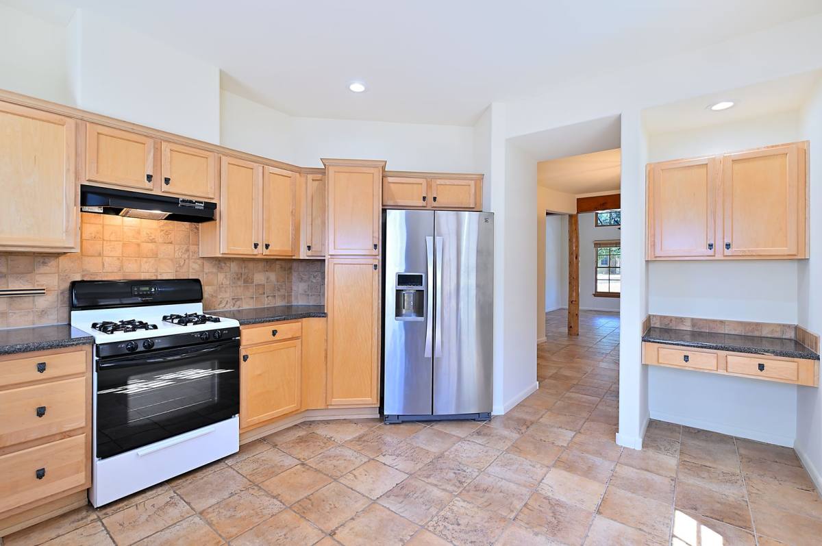 Townhouse for rent at 3 Calle Festiva, Santa Fe, NM 87507