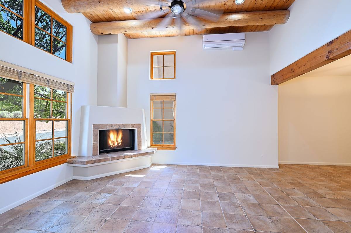 Townhouse for rent at 3 Calle Festiva, Santa Fe, NM 87507