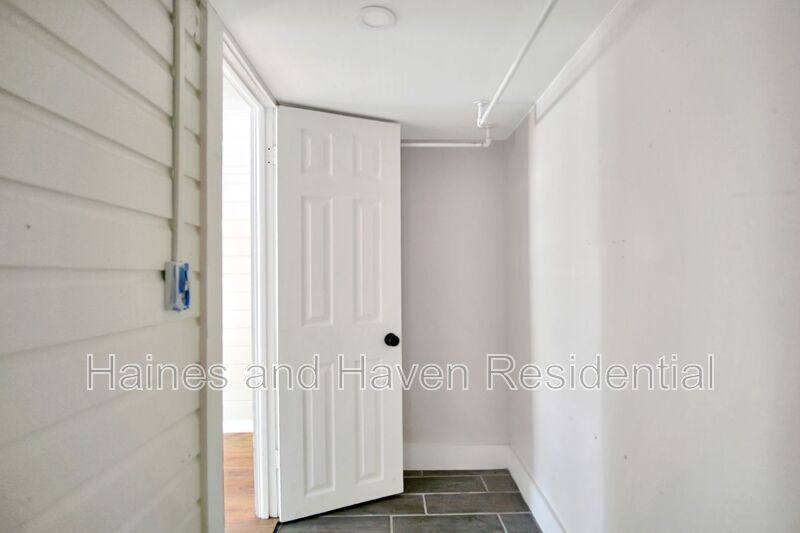 Apartment for rent at 658 Ave B NW, Winter Haven, FL 33881