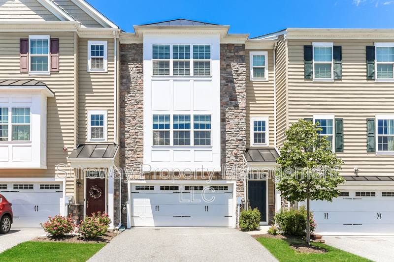 Townhouse for rent at 19 Skylar Circle, Media, PA 19063