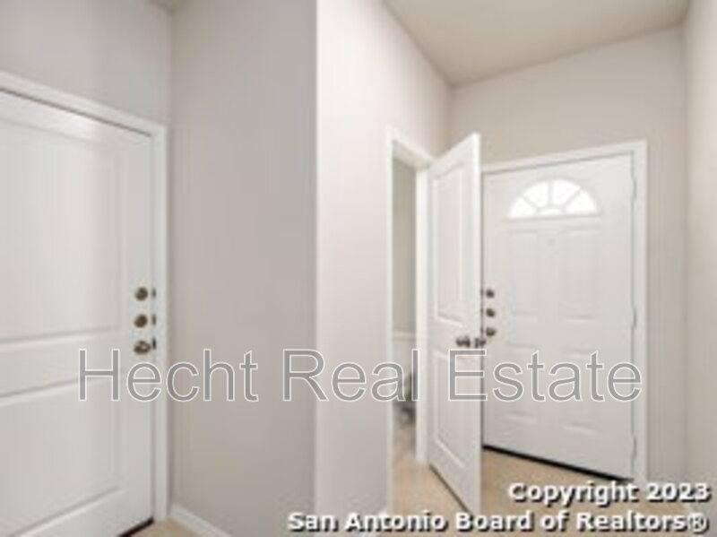 Apartment for rent at 9919 Grove Mist #4, San Antonio, TX 78233
