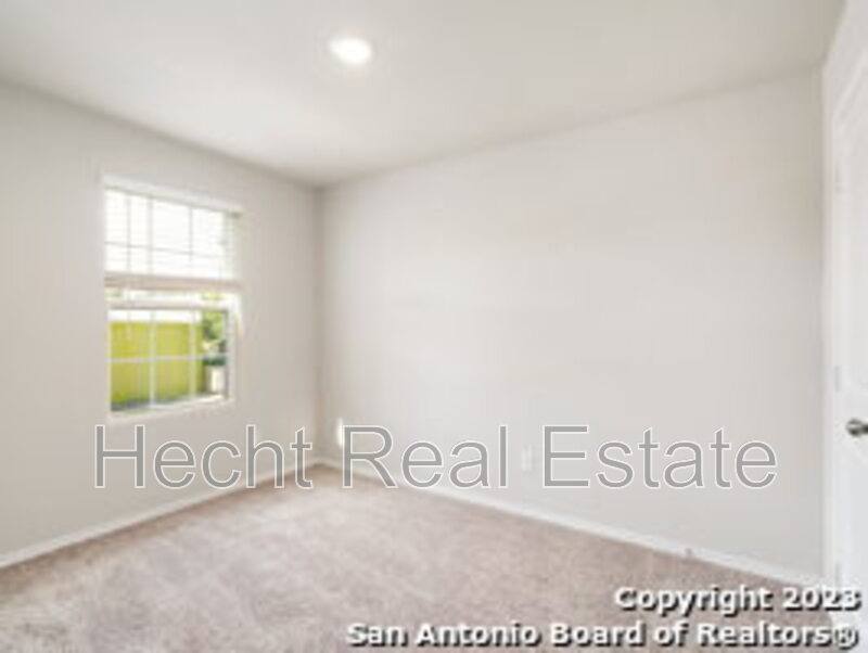 Apartment for rent at 9919 Grove Mist #4, San Antonio, TX 78233