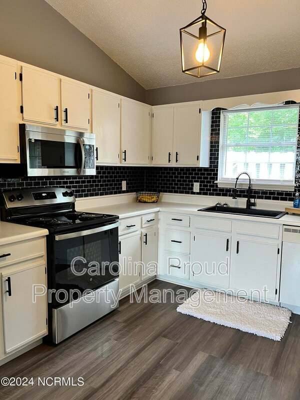 Apartment for rent at 1200 Peyton Circle - 1 #A, Greenville, NC 27834