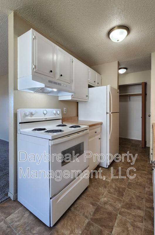 Apartment for rent at 2414 3rd Ave N #7, Moorhead, MN 56560