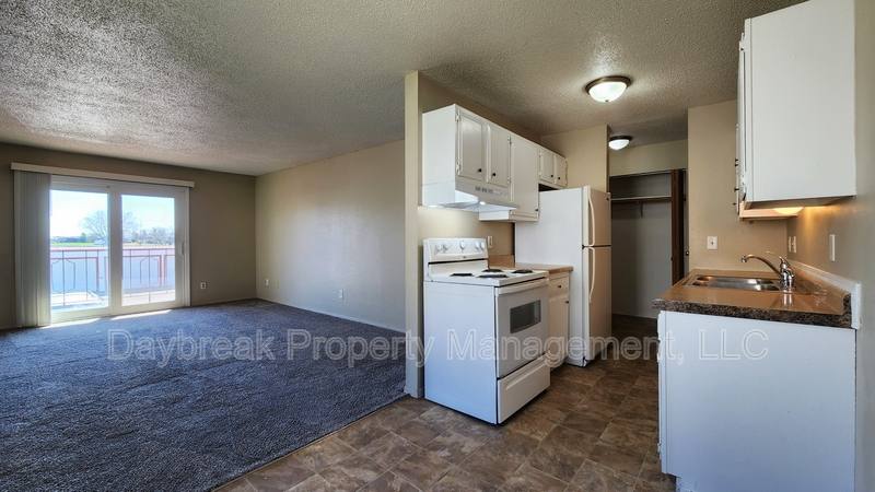 Apartment for rent at 2414 3rd Ave N #7, Moorhead, MN 56560