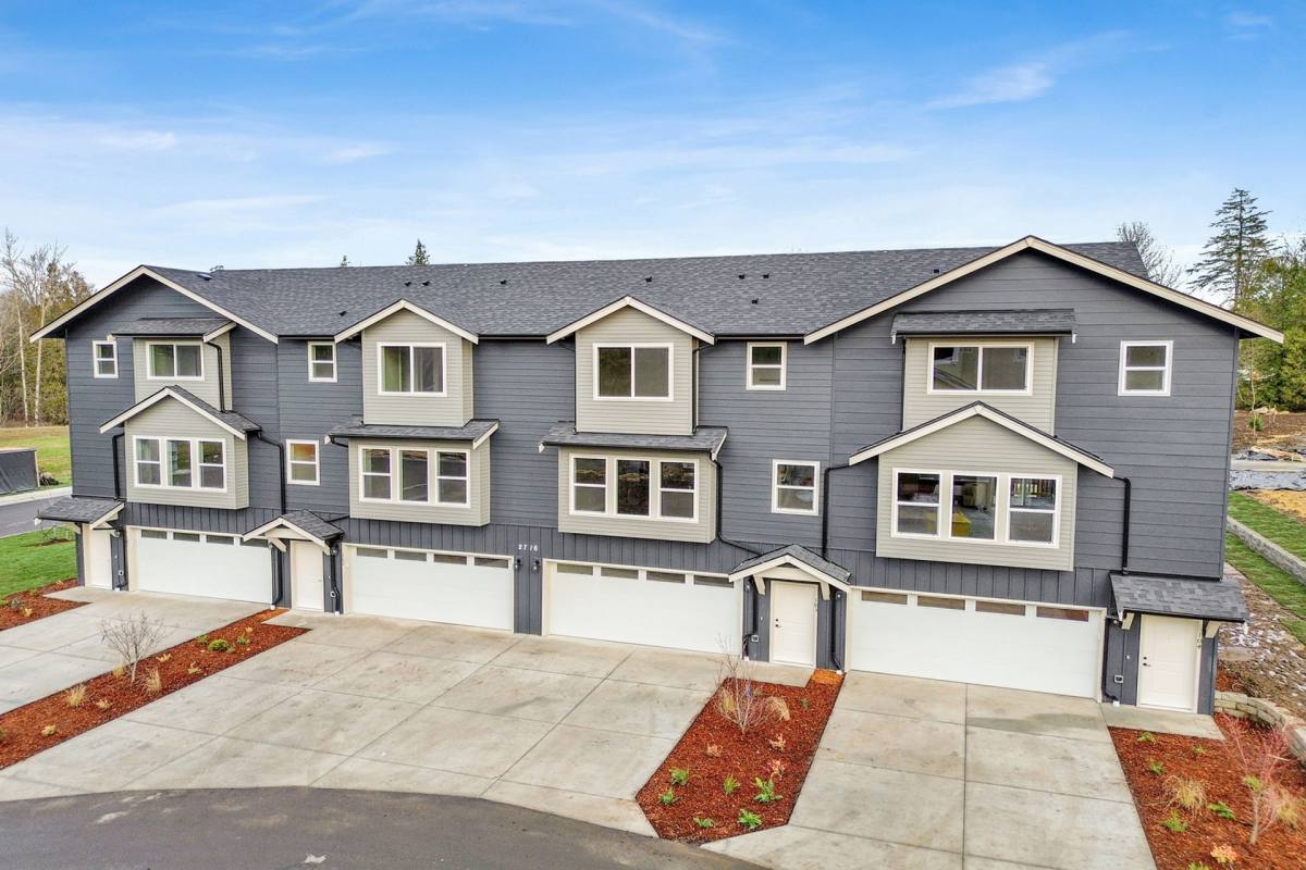 Apartment for rent at 2734 Oleander Loop, Blaine, WA 98230