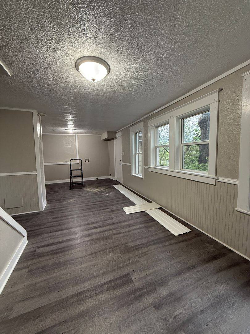 House for rent at 1568 W Franklin St #1, Elkhart, IN 46516