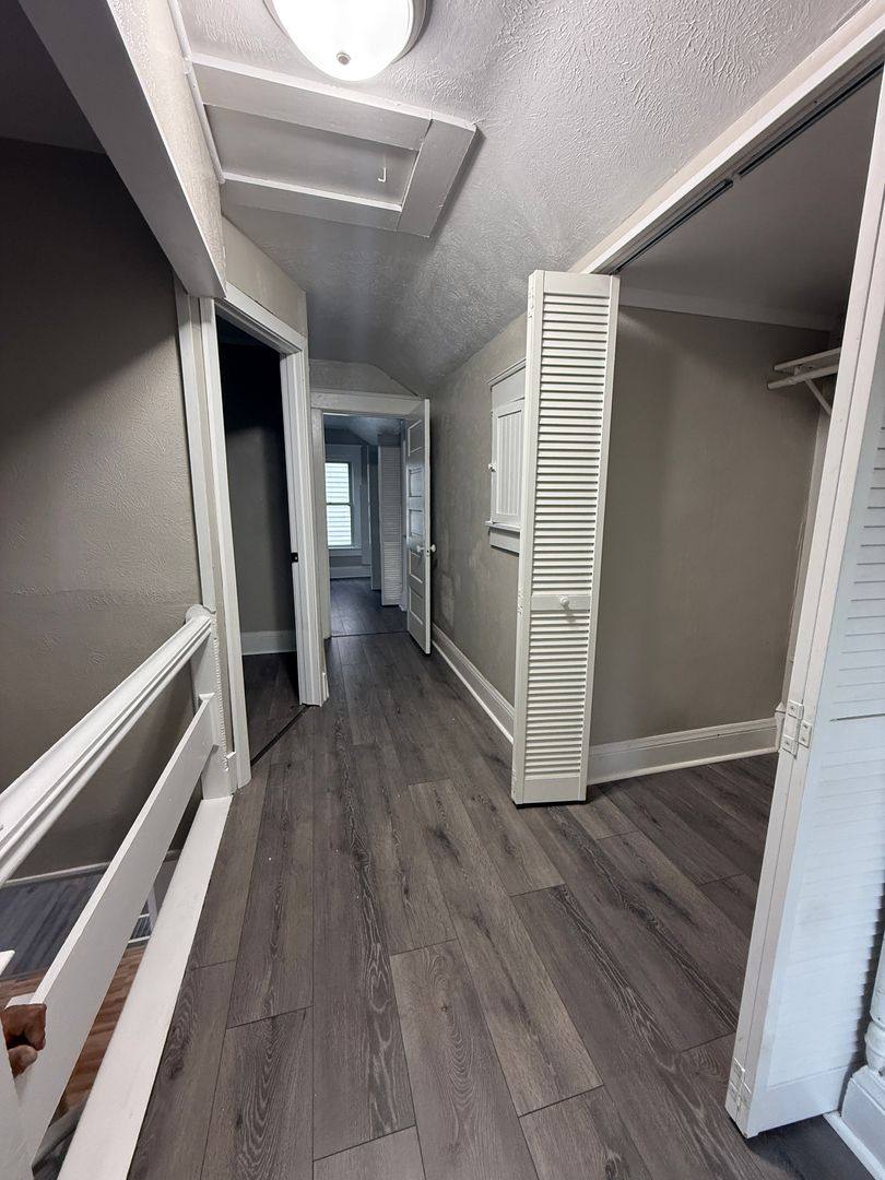 House for rent at 1568 W Franklin St #1, Elkhart, IN 46516