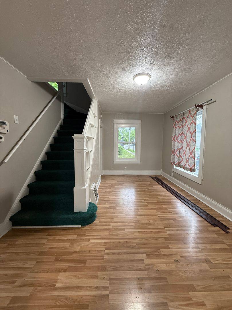 House for rent at 1568 W Franklin St #1, Elkhart, IN 46516