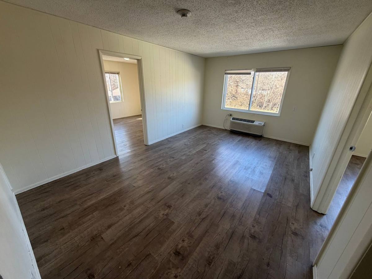 Apartment for rent at 421 E 10th St, Baxter Springs, KS 66713