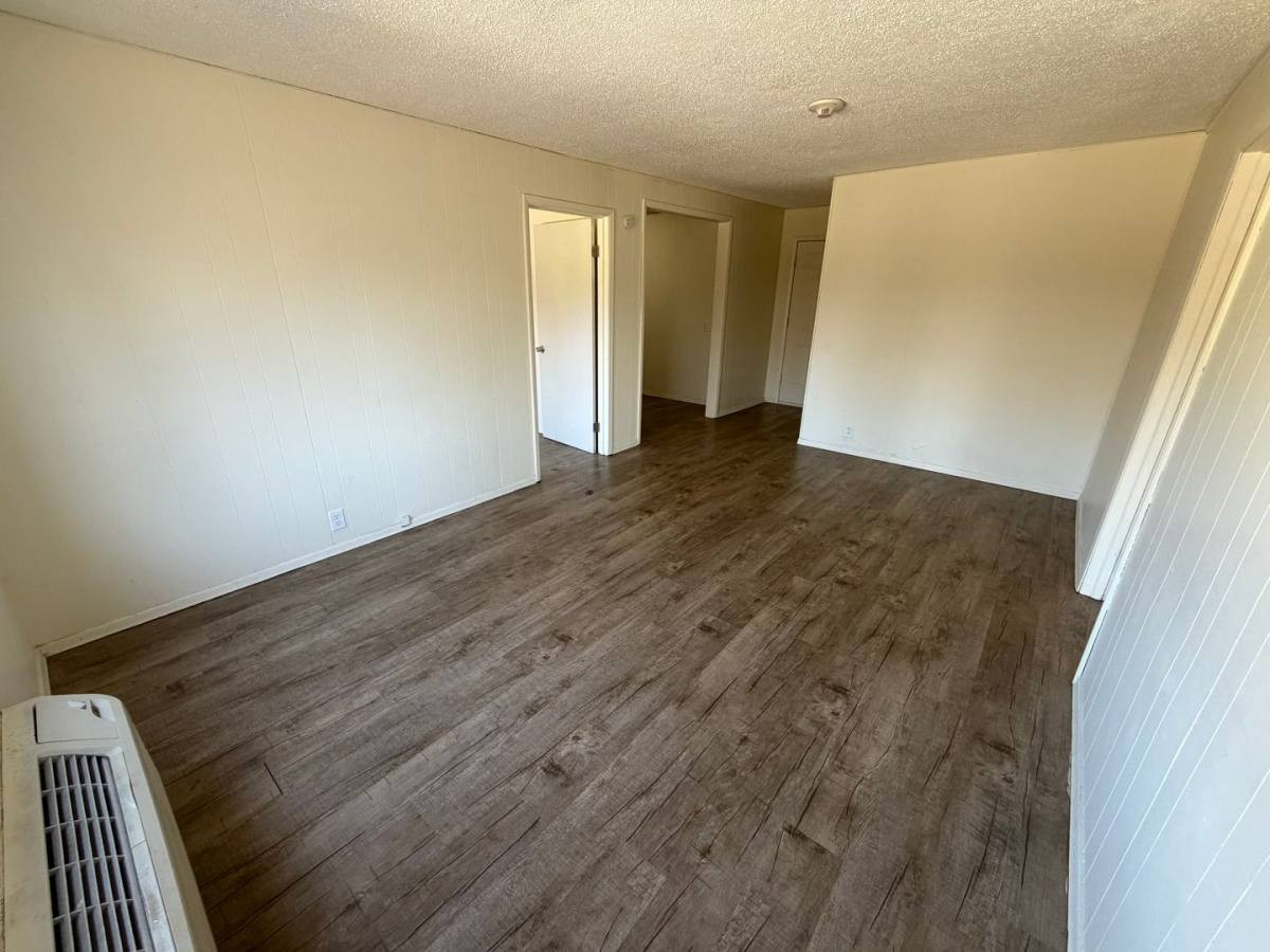Apartment for rent at 421 E 10th St, Baxter Springs, KS 66713