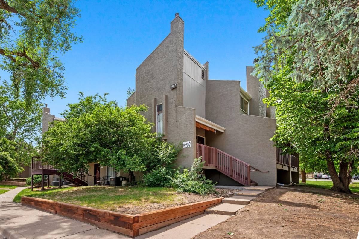 Condo for rent at 5300 E Cherry Creek S Dr, Denver, CO 80246