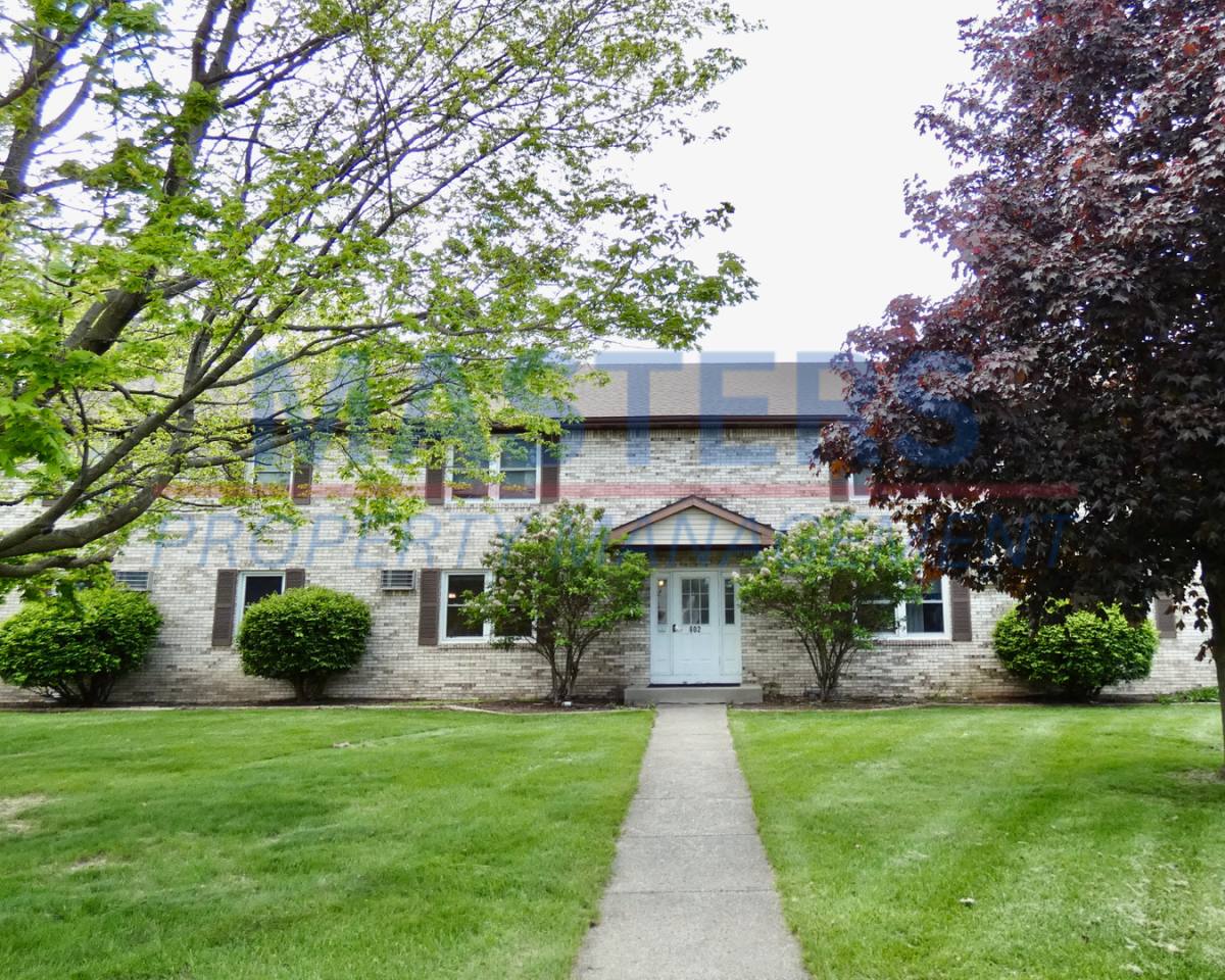 Apartment for rent at 802 Three Meadows Dr, Perrysburg, OH 43551