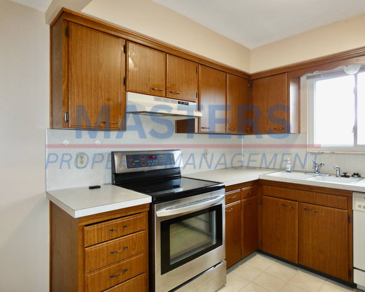Apartment for rent at 135 Edgewood Dr, Perrysburg, OH 43551