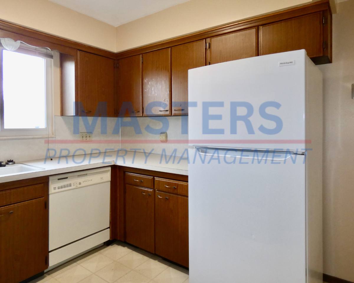 Apartment for rent at 135 Edgewood Dr, Perrysburg, OH 43551