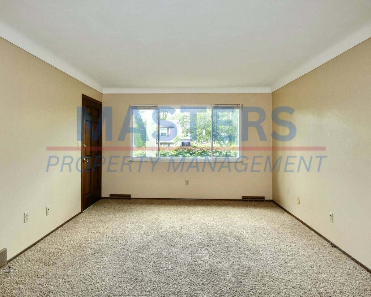 Apartment for rent at 135 Edgewood Dr, Perrysburg, OH 43551