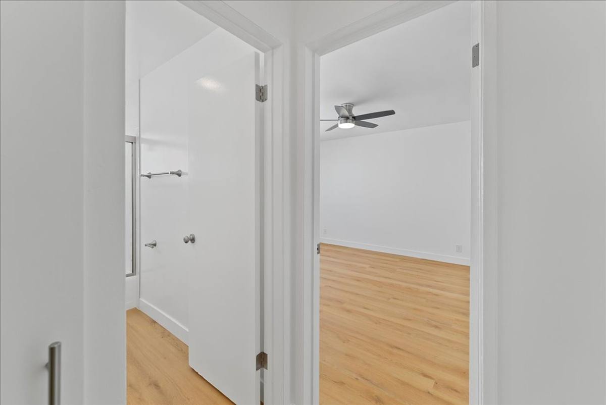 Apartment for rent at 6615 Franklin Ave #323, Los Angeles, CA 90028