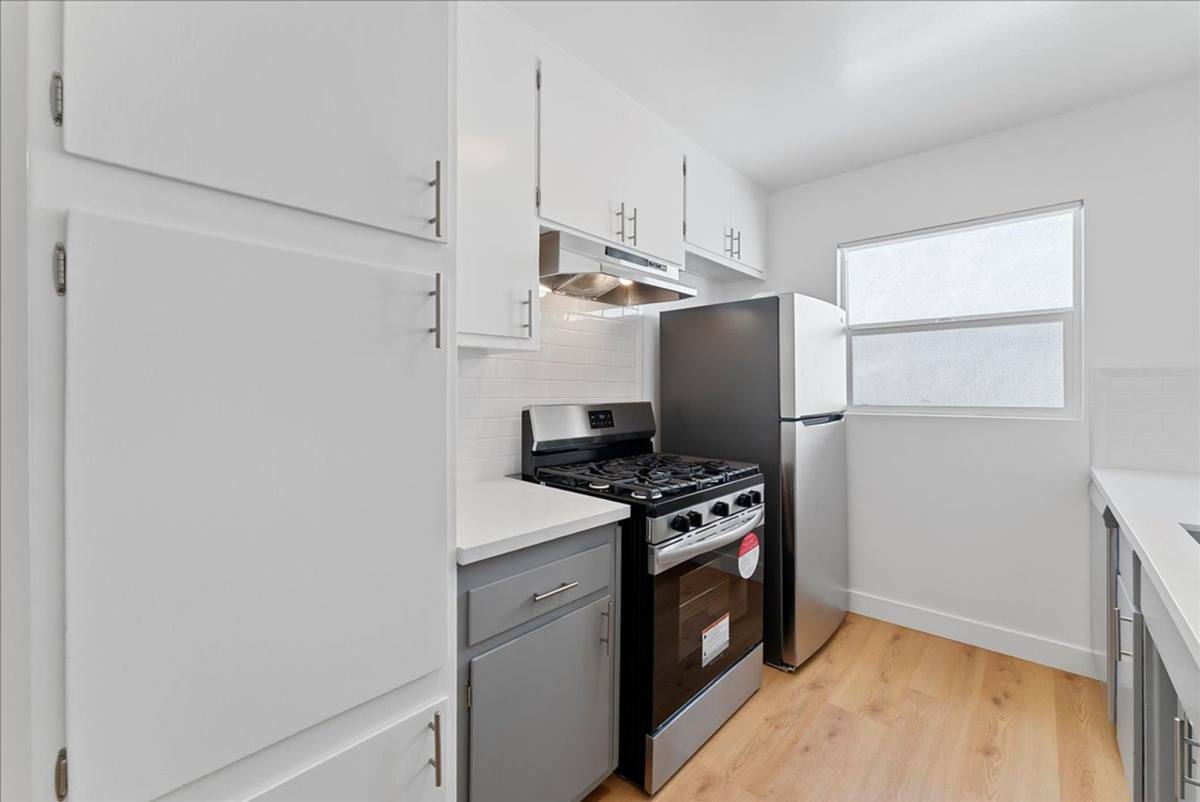 Apartment for rent at 6615 Franklin Ave #323, Los Angeles, CA 90028