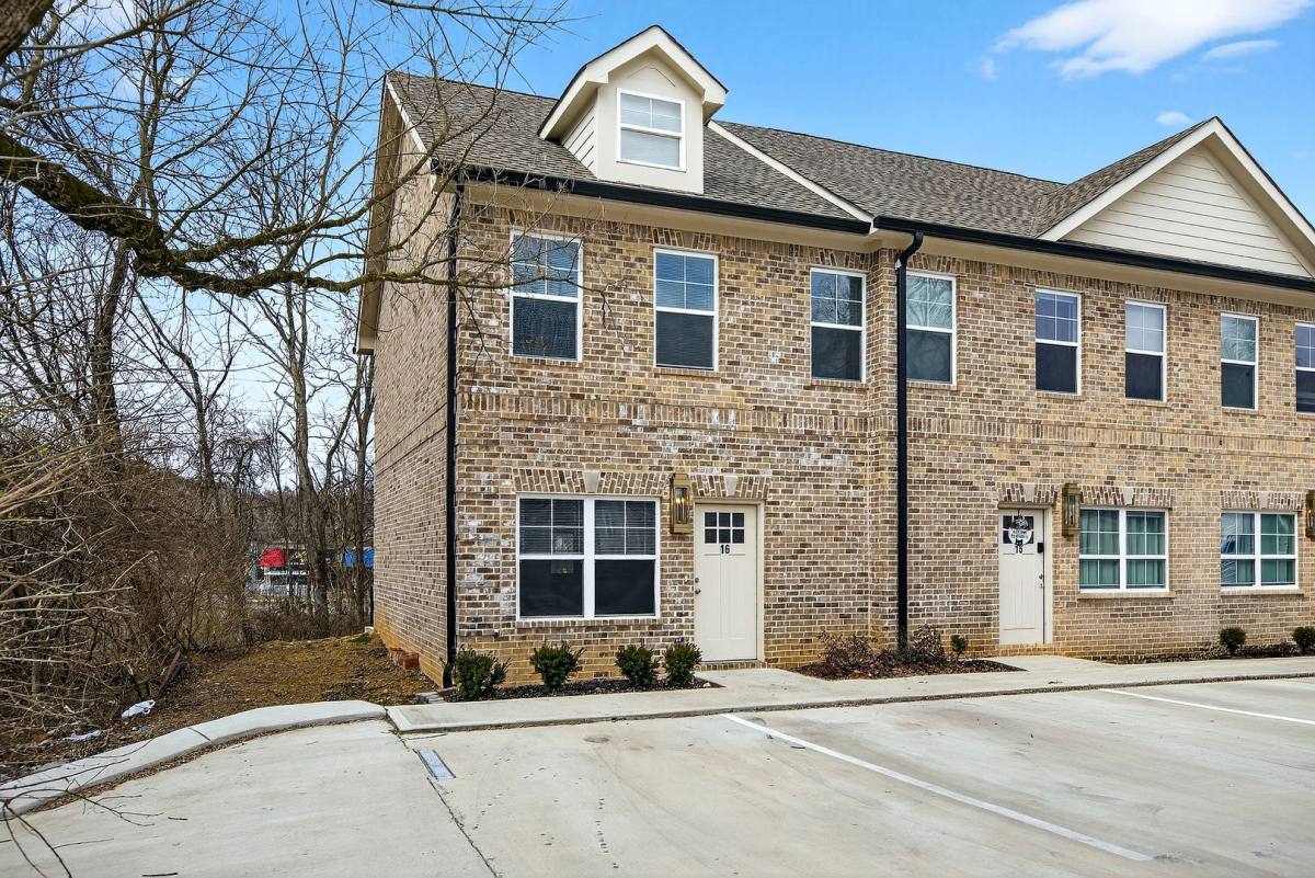 Apartment for rent at 1445 Stuart Ave NW, Cleveland, TN 37311