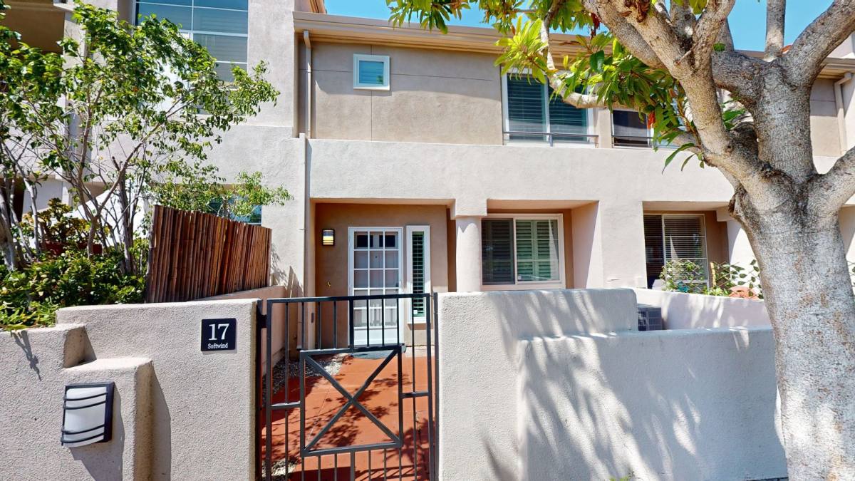 Townhouse for rent at 17 Softwind, Aliso Viejo, CA 92656