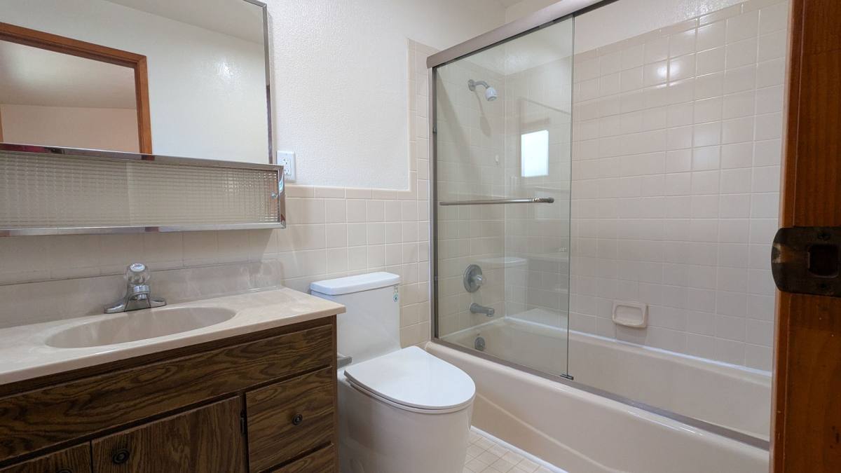 House for rent at 1702 Walnut St, El Cerrito, CA 94530