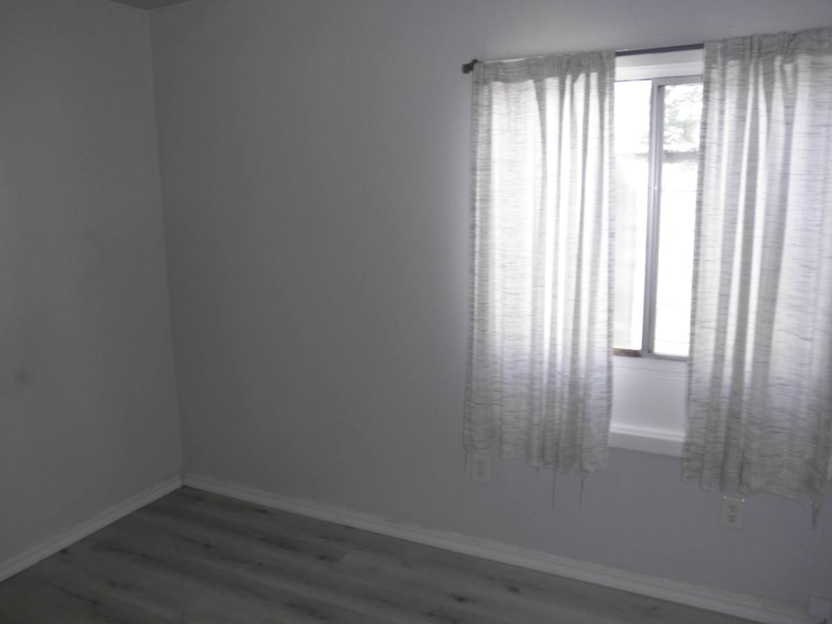 House for rent at 1118 3rd St NW, Salem, OR 97304