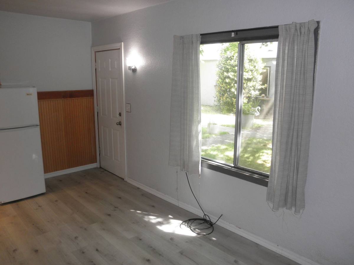 House for rent at 1118 3rd St NW, Salem, OR 97304