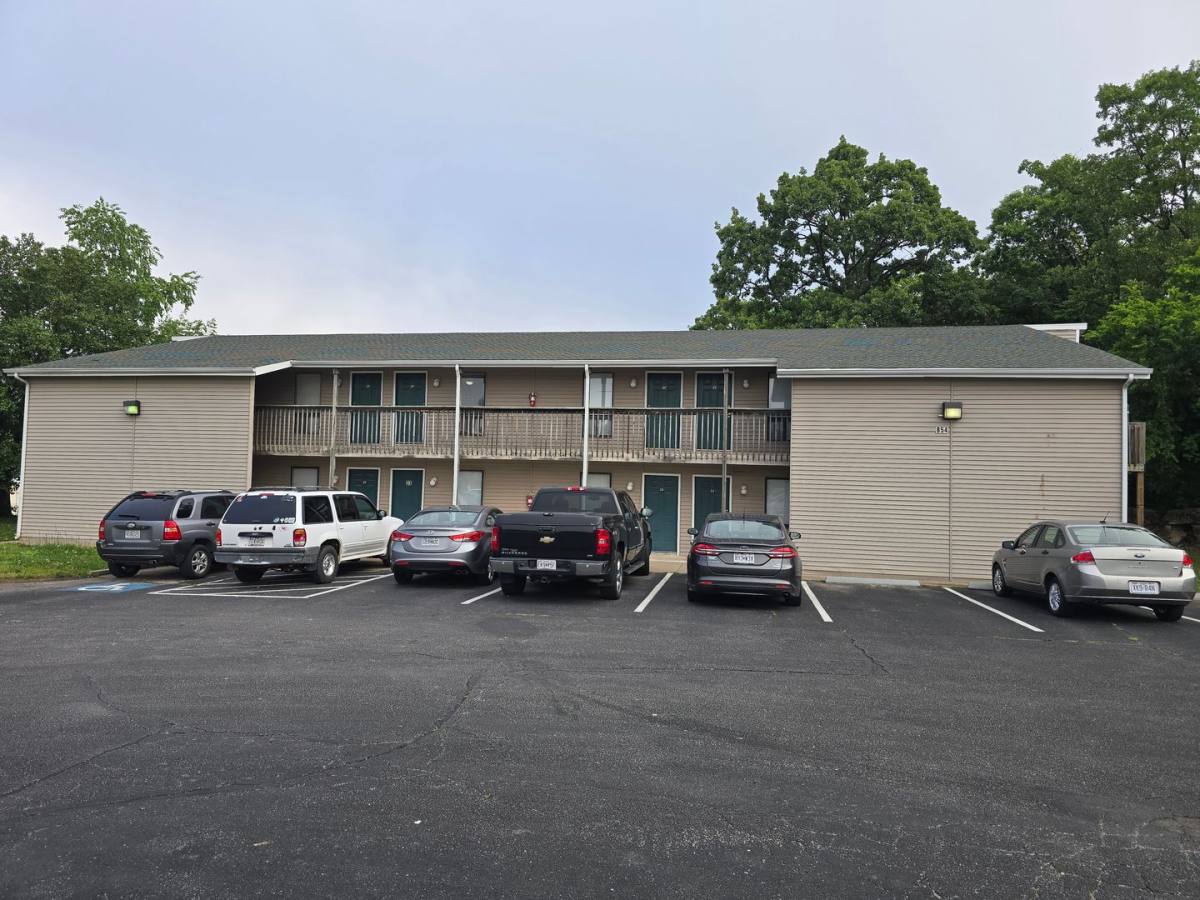Apartment for rent at 854 Highway D, Osage Beach, MO 65065