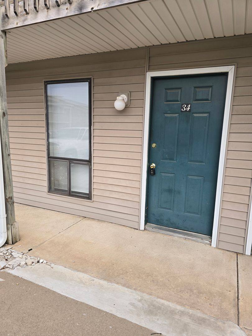 Apartment for rent at 854 Highway D, Osage Beach, MO 65065