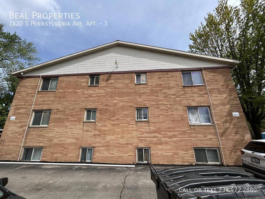 Apartment for rent at 1420 S Pennsylvania Ave, Lansing, MI 48910