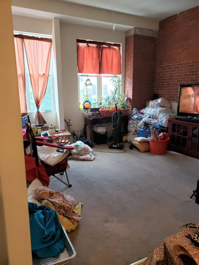 Apartment for rent at 14-34 Main St, Gardner, MA 01440