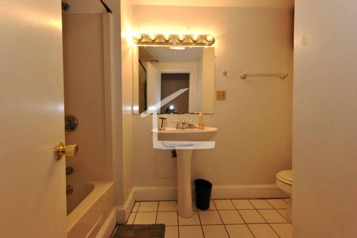 Apartment for rent at 878 Huntington Ave #2, Roxbury Crossing, MA 02120