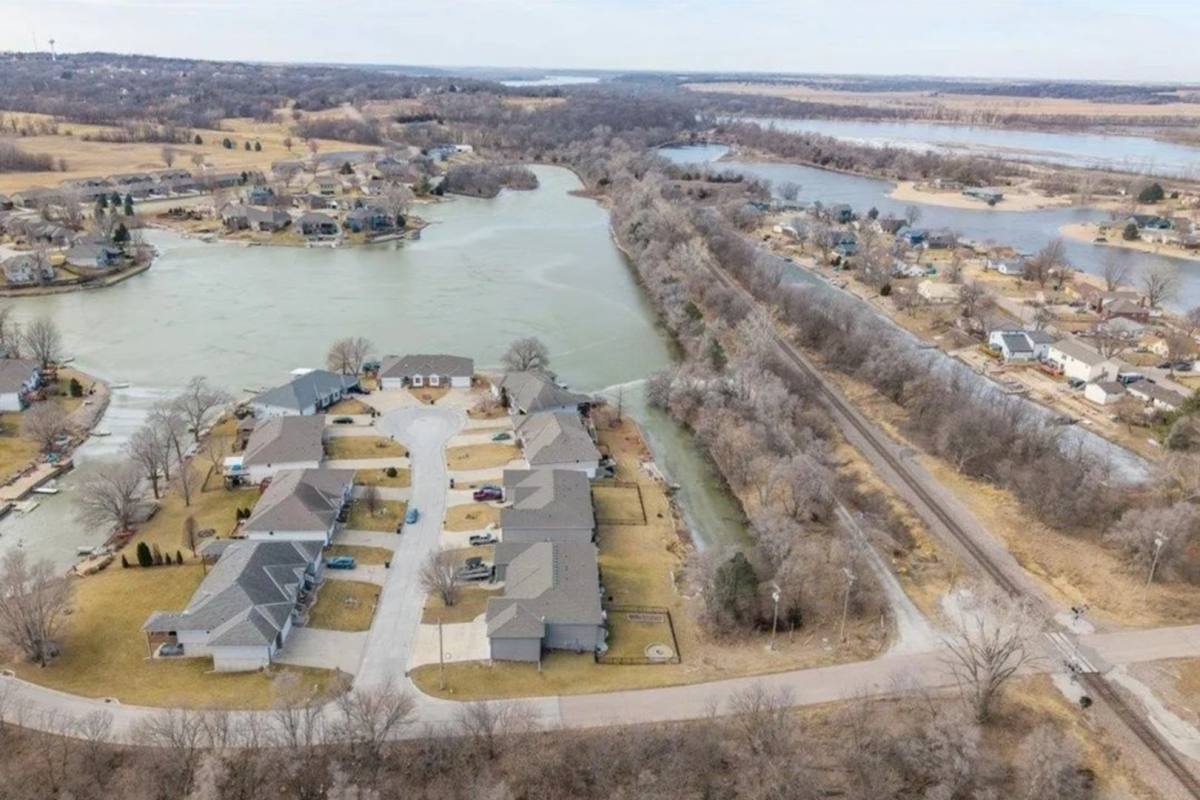 House for rent at 2602 Fountain Circle, Plattsmouth, NE 68048