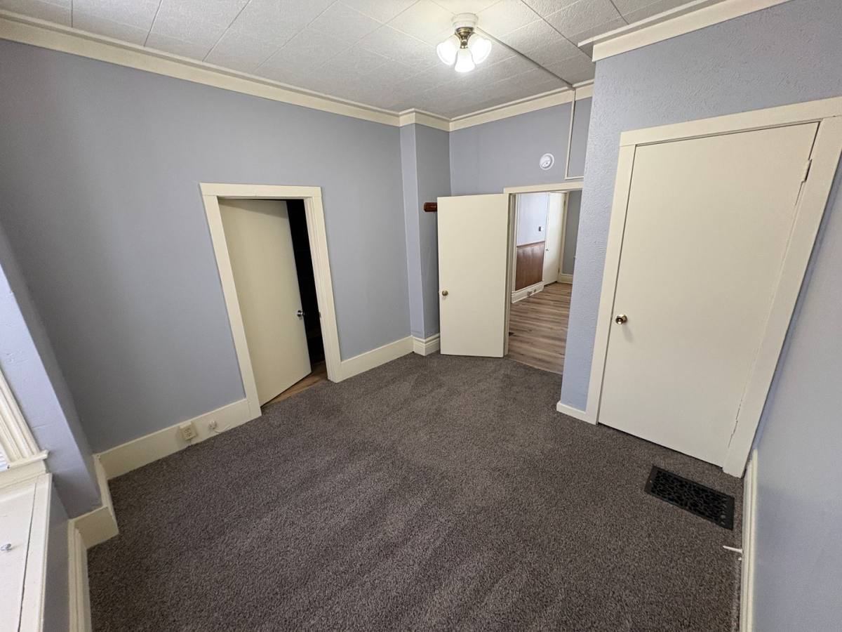 Apartment for rent at 2904 Q St, Lincoln, NE 68503