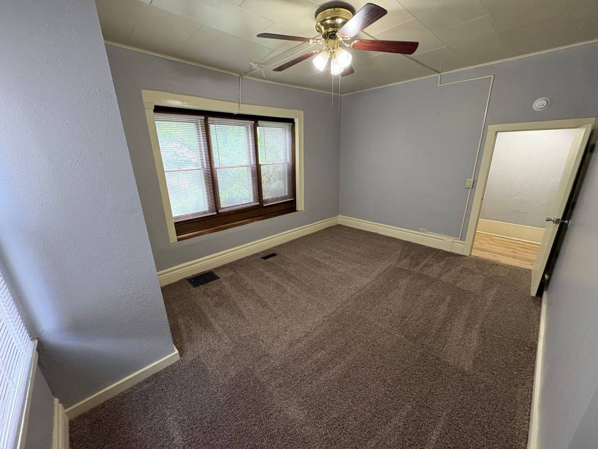 Apartment for rent at 2904 Q St, Lincoln, NE 68503