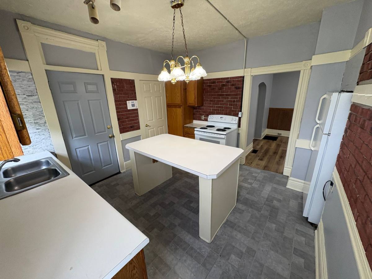 Apartment for rent at 2904 Q St, Lincoln, NE 68503