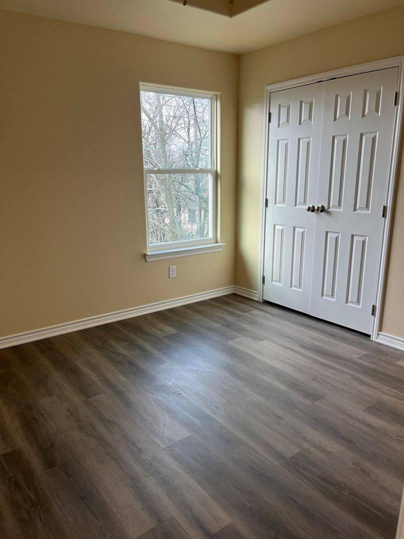 Apartment for rent at 213 W Dunn Ave, Killeen, TX 76541