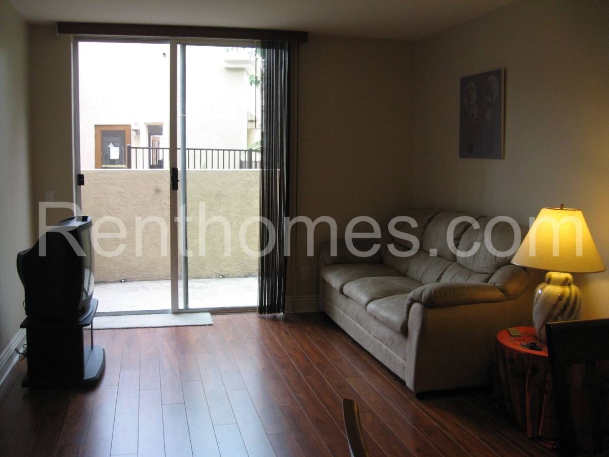 Condo for rent at 3937 Nobel Dr, San Diego, CA 92122