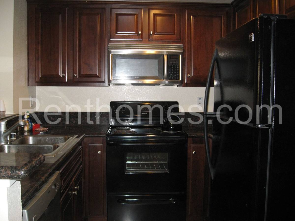 Condo for rent at 3937 Nobel Dr, San Diego, CA 92122