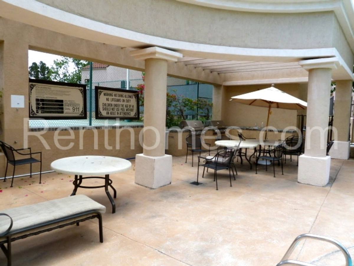 Condo for rent at 3937 Nobel Dr, San Diego, CA 92122
