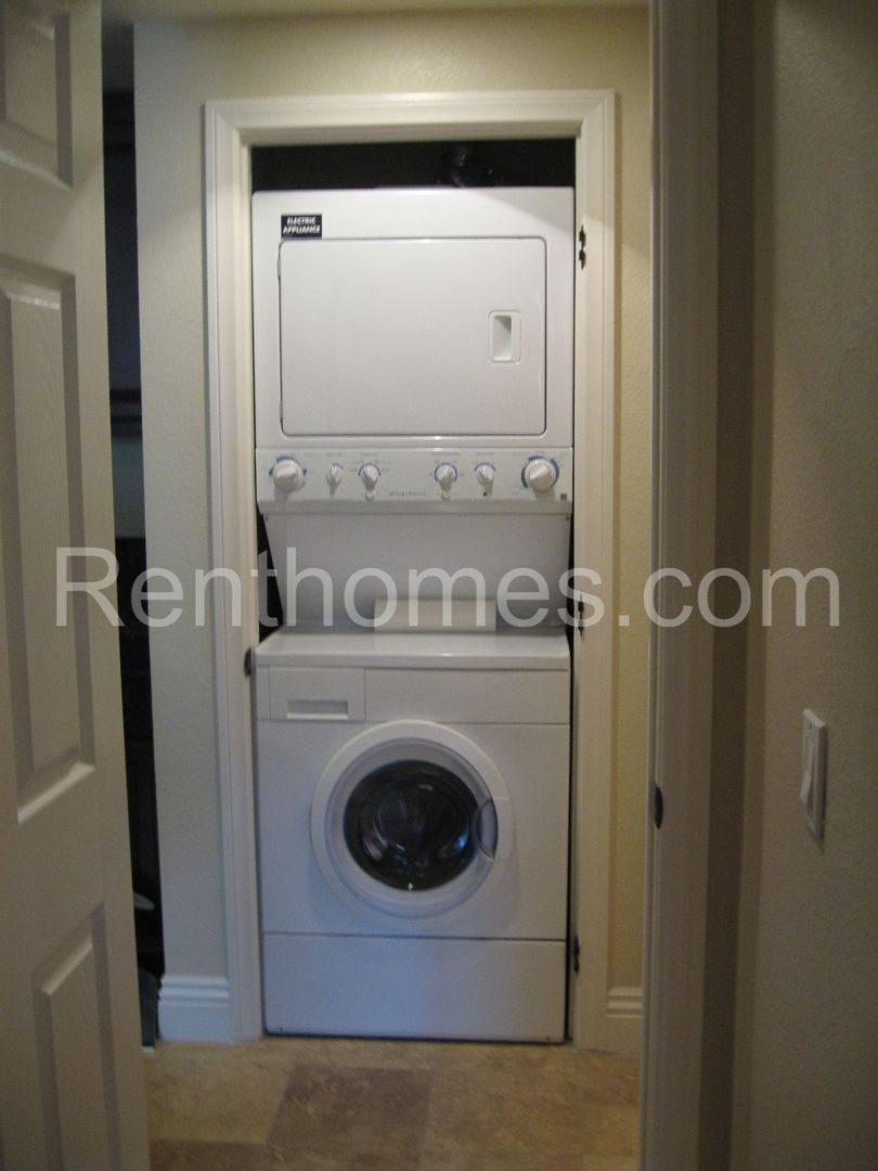 Condo for rent at 3937 Nobel Dr, San Diego, CA 92122