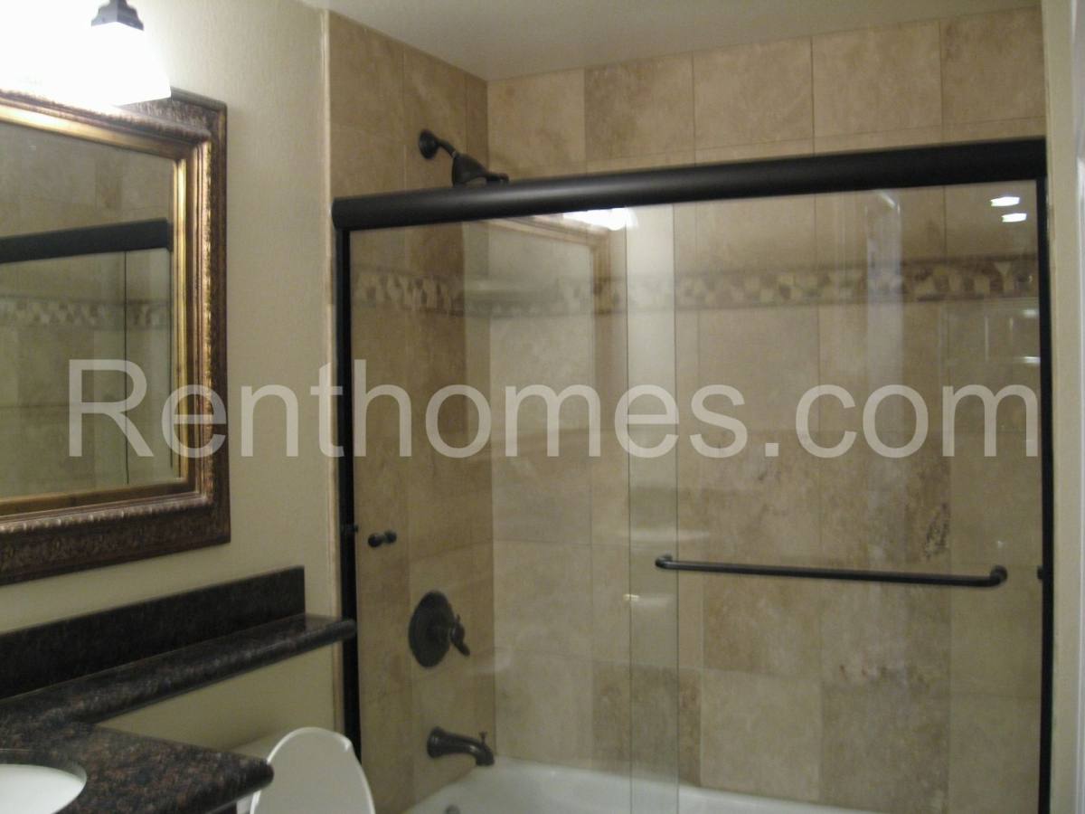 Condo for rent at 3937 Nobel Dr, San Diego, CA 92122