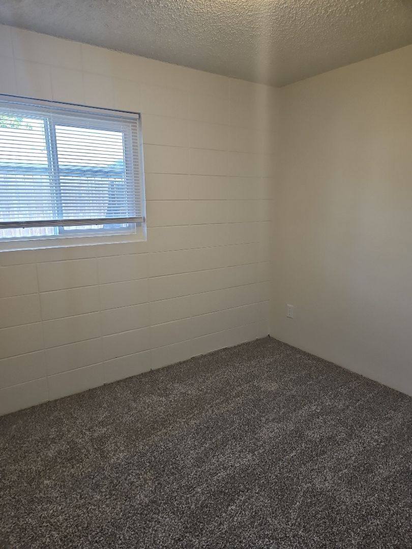Apartment for rent at 255 N First St, Central Point, OR 97502