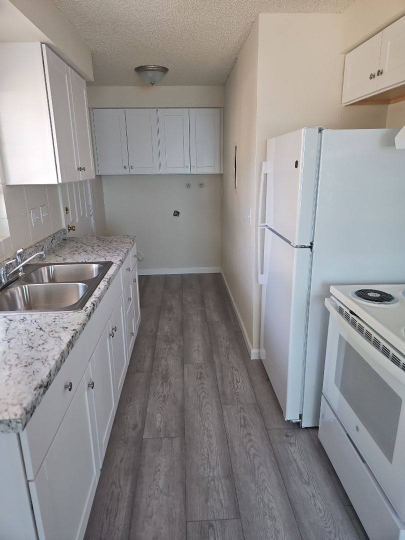 Apartment for rent at 255 N First St, Central Point, OR 97502
