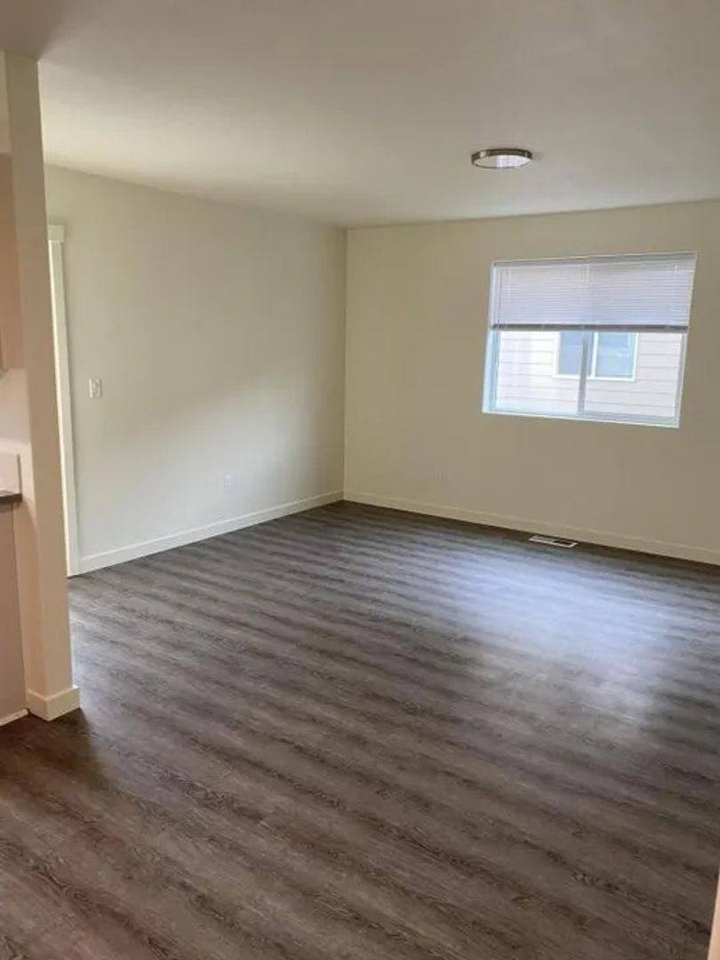 Apartment for rent at 2271 2273 W, Junction City, OR 97448