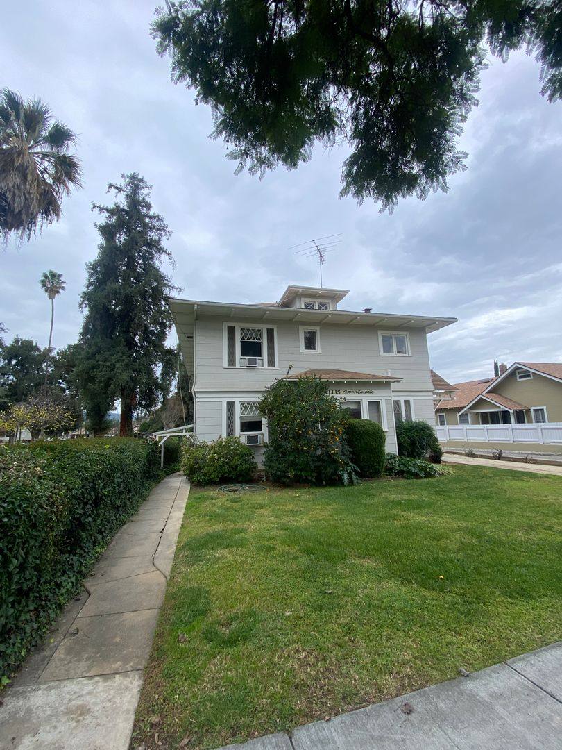 Apartment for rent at 24 Grant St, Redlands, CA 92373