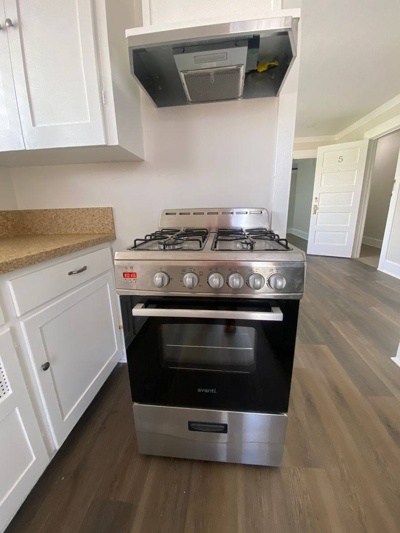 Apartment for rent at 24 Grant St, Redlands, CA 92373